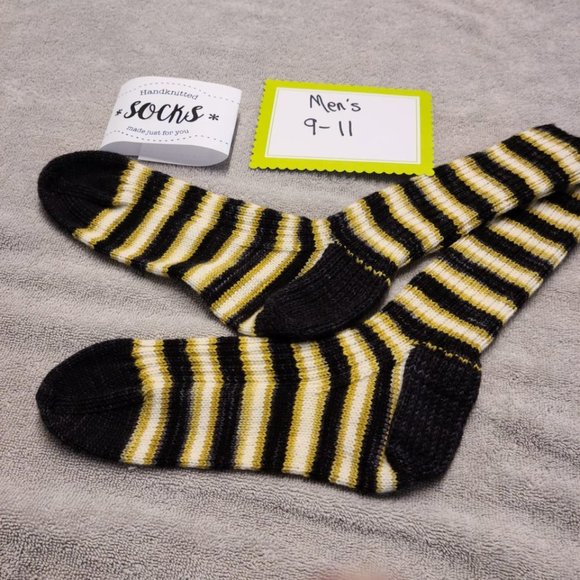 Hand knitted socks: assorted sizes: children, adults and large feet socks - Picture 14 of 16